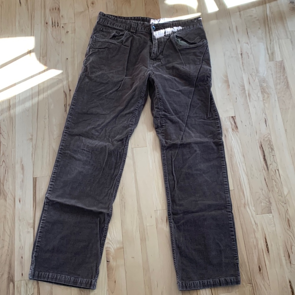 Men’s Prana corduroys